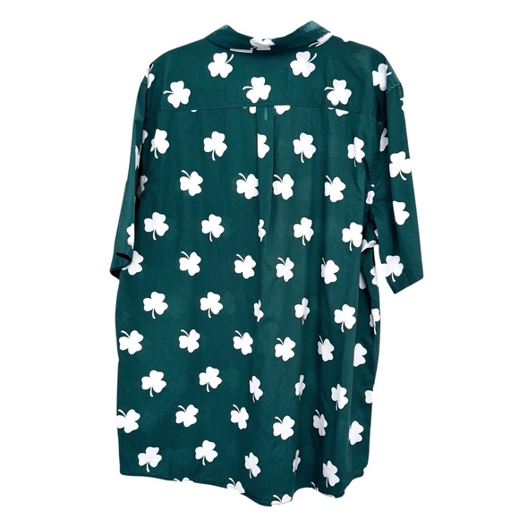 MAD ENGINE GREEN W WHITE SHAMROCKS SHORT SLEEVE BUTTON DOWN ST PATRICKS SHIRT - Picture 6 of 9